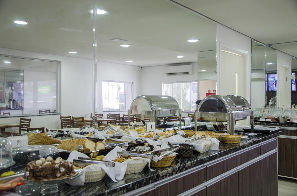 始终酒店 Três Lagoas 外观 照片